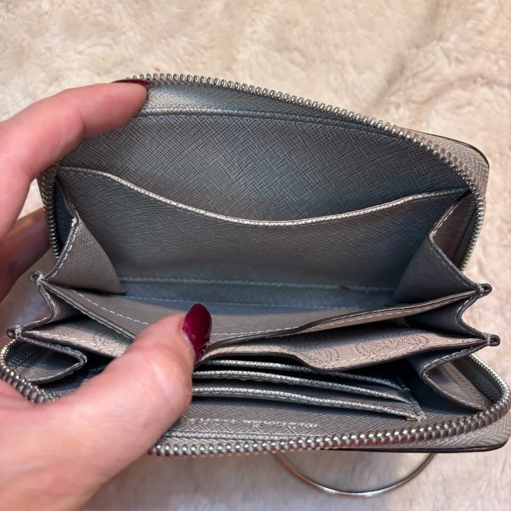 Michael Kors Wallet Pearl Gray Saffiano Leather Silver Hardware Wristlet Classic - Picture 11 of 14